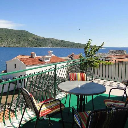 In - Sibenik Riviera 35562 * Primošten