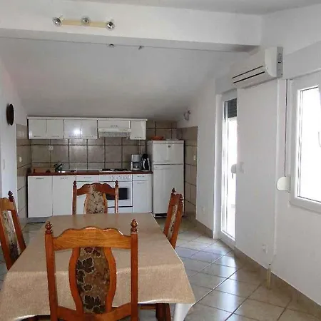 In - Sibenik Riviera 35562 Apartman Primošten