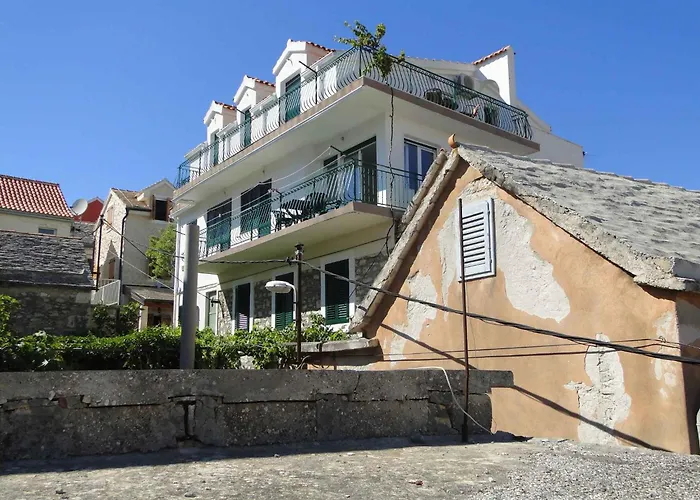 In - Sibenik Riviera 35562 * Primošten